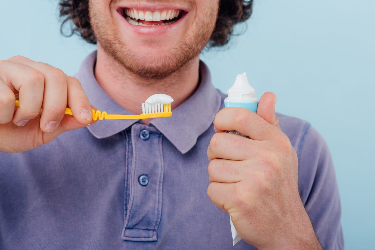 Should I Brush My Teeth Before Using Whitening Strips